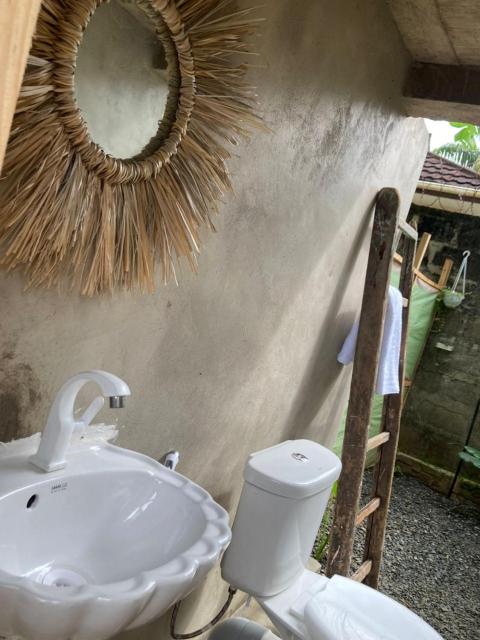 Swahili Cabin