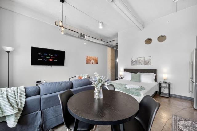 Prime Downtown Dallas | Pool + Theater + Game Room