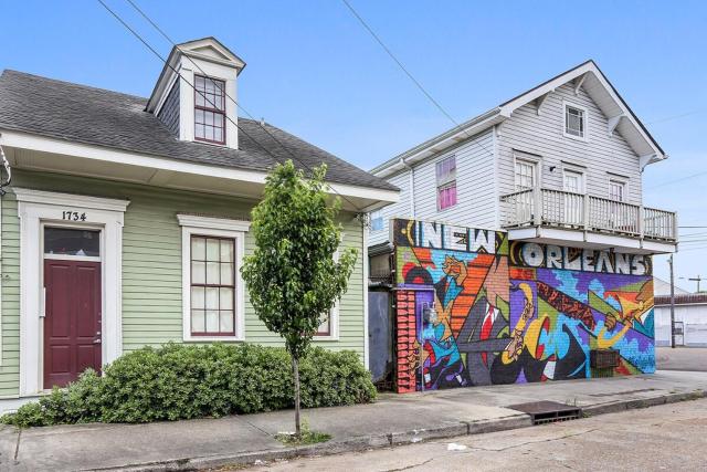 Cute 1bed 1bath 4 blocks from French Q and steps to Jazz & music venues