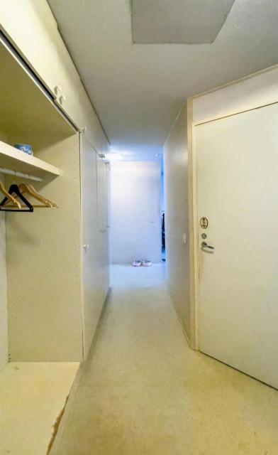 Ground floor 3 bedroom apartment, free parking