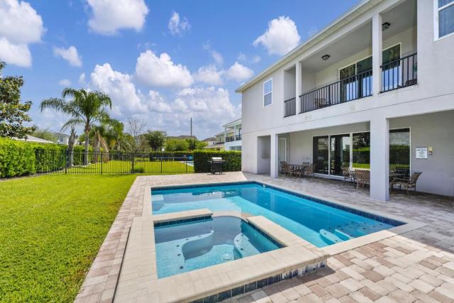 Vibrant Elite Home With Private Pool, Theater Room And Waterpark & Resort Access Near Disney At Encore Resort - 7605Mc
