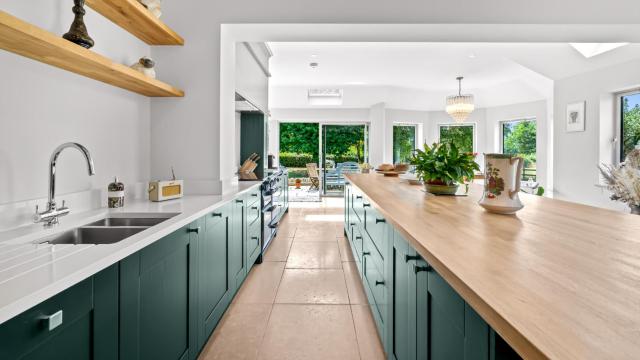Leafield House