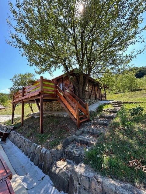 Restoran i konaciste NOVI MELJANICKI BAZENI