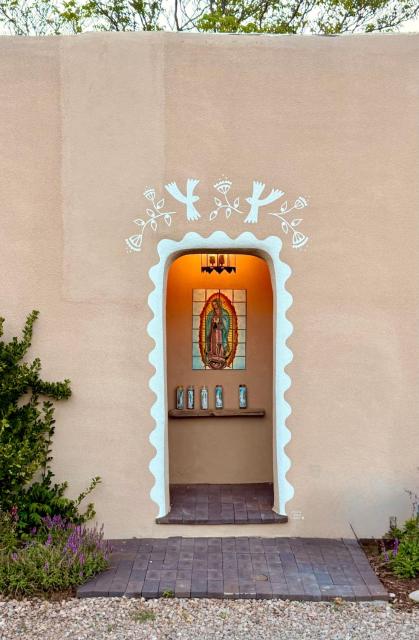 Dos Hermanas Compound 7 Casitas Downtown