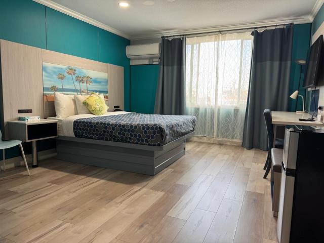 Hometel Suites