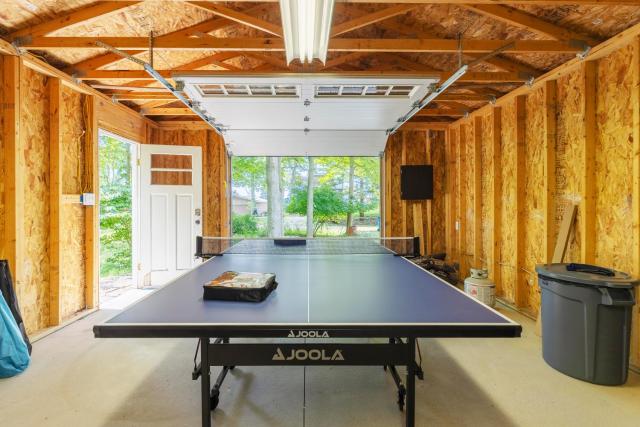 Glennwood Cottage! Coastal woodsy charm with association beach access