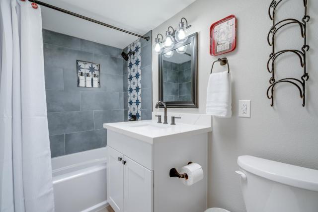 Cola Casa in Tempe 2bd 2b with Pool and Pet Friendly