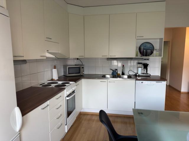 One-bedroom apartment with free parking