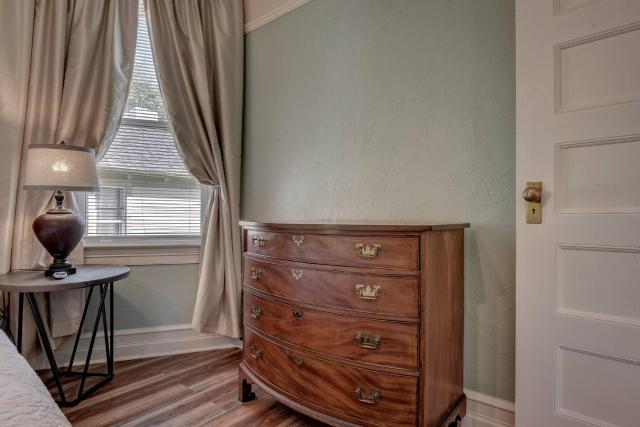 Palmer suite, 1 BR downtown/CC