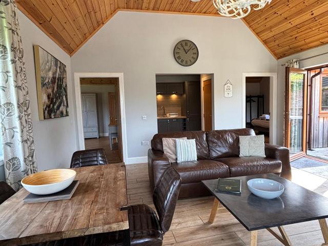 Osprey Lodge 8 with Hot Tub