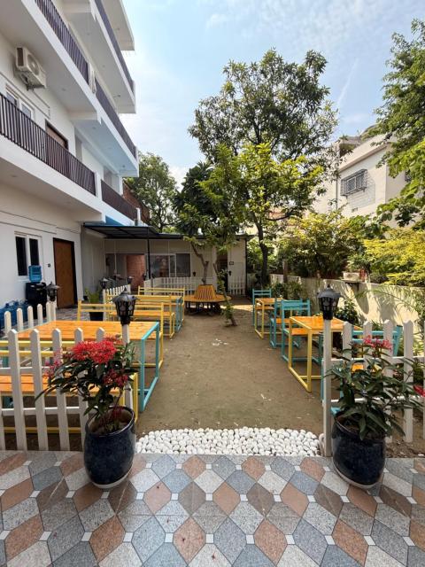 Flying Dutchman Hostel