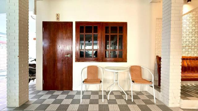Baan inta hostel - บ้านอินตาโฮสเทล