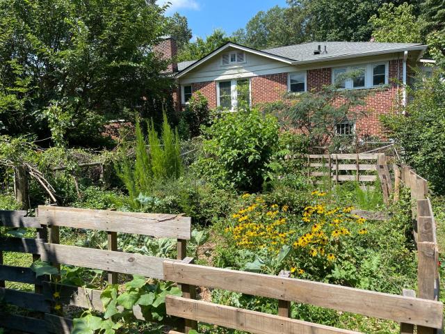 Dog Friendly 1 bd 1 ba near Airport and Marta