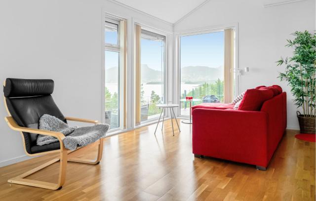 4 Bedroom Nice Home In Jørpeland
