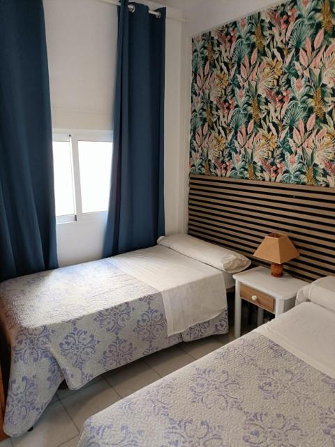 Bajondillo Beach Apartment By Torremolinos On-line