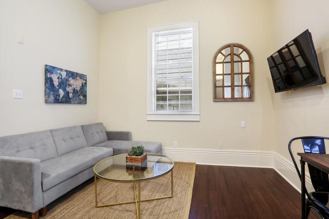 Cute 1bed 1bath 4blocks from French Q near Bourbon St and steps to Jazz Venues