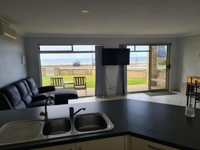 Tumby Bay Hotel Seafront Apartments