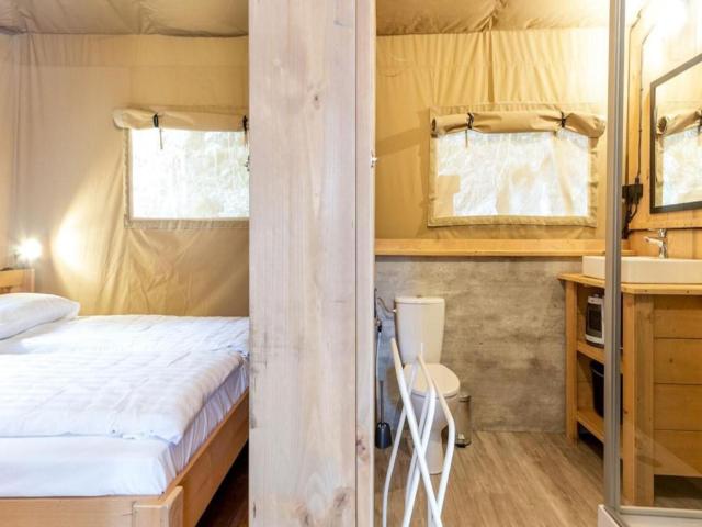 Glamping in Signy-l Abbaye