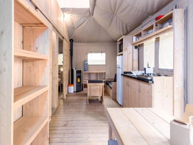 Glamping in Signy-l Abbaye