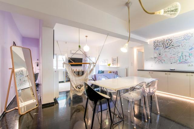 A35 Posh Live like a local Exarchia & Kolonaki