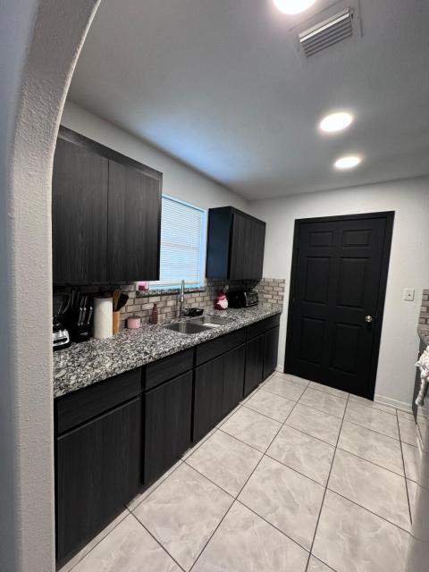 Luxury Home 3bdroom- 2bath