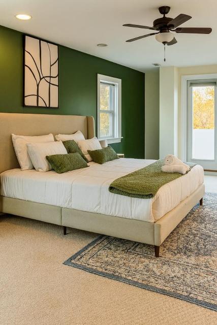 Spacious 5-Bedroom Retreat Minutes from Washington