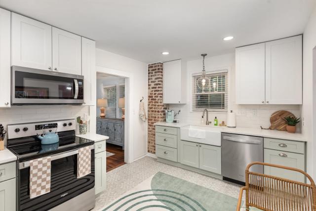 Walkable City Trendy Hideout for Foodies - 3BR-2BA