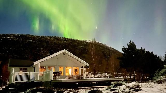 Efjord and Stetind Resort - Cabin Ocean