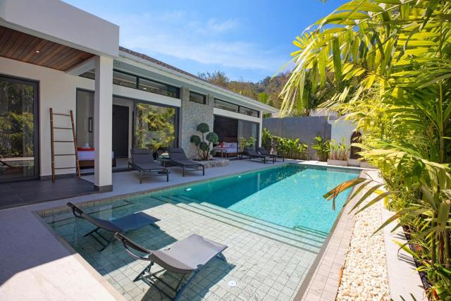 Andaman Paradise 2 Luxury 4 Bedrooms Pool Villa