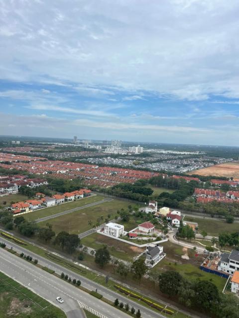 condo for 4 pax at bayuemas klang