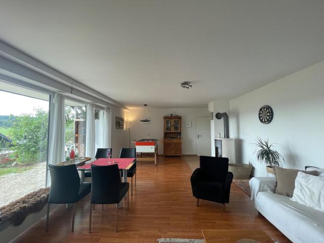 Sehr schöne neu renovierte Ferienwohnung Spechthöhle