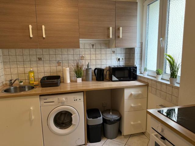 cozy Apartment with 3 Bedrooms, Balcony, up to 5 people
