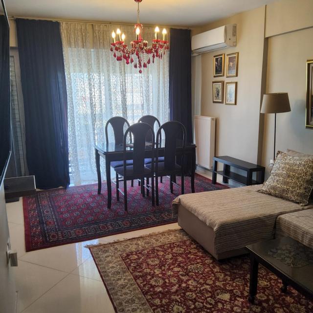 One bedroom apartment new with large living room