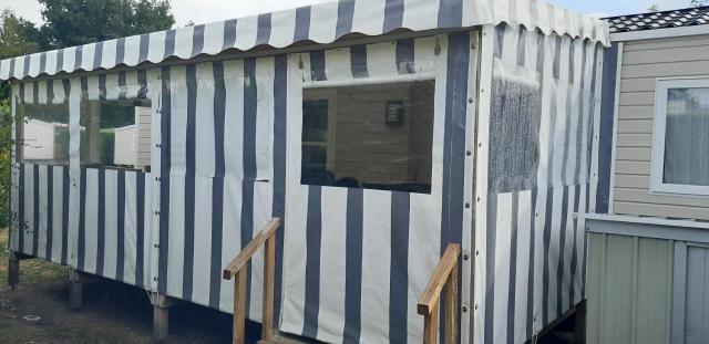 Très beau Mobil Home 40 m2 3Ch - Camping 4 étoiles Les Charmettes 370- proche FUN ZONE