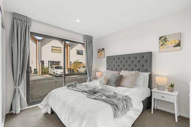 Modern 3 bedroom 3 Bathroom in CBD