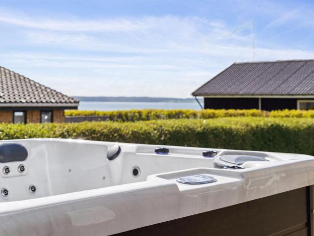 Holiday Home Arnetta - 150m from the sea by Interhome