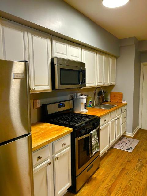 Chic 2BR Near Capitol Hill & Nightlife
