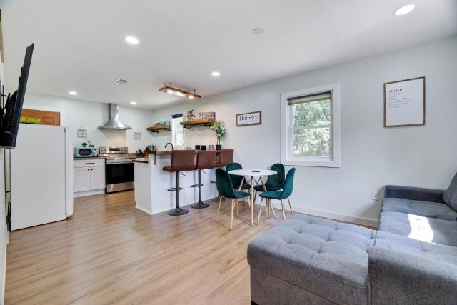 Cozy 2 Bedroom apartment in Tannersville, minutes from Camelback Mountain