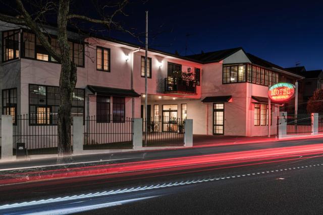 Greenlane Manor Motel