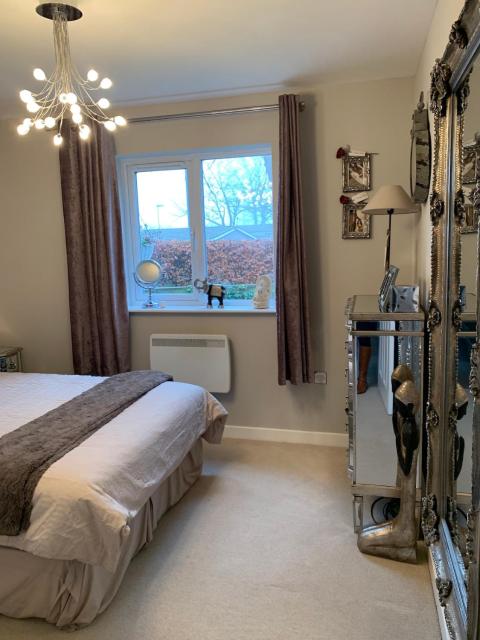 Unique Garden 2 Bed flat in Gosforth