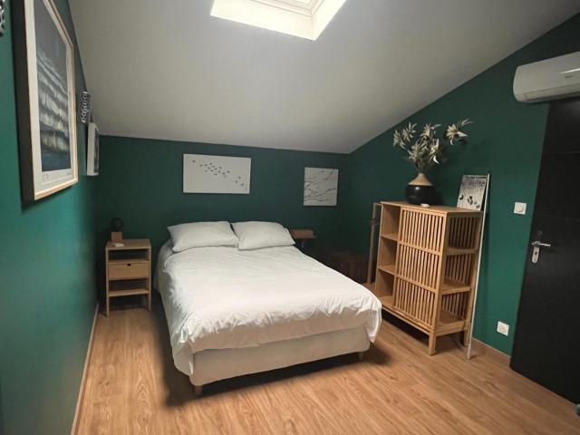 Suite 60m2 au calme avec SPA à Montélimar parking privé à 2 pas du centre ville