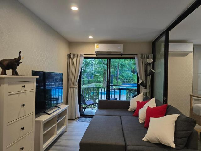 Pool Side Retreat 1 BED - TC-B105