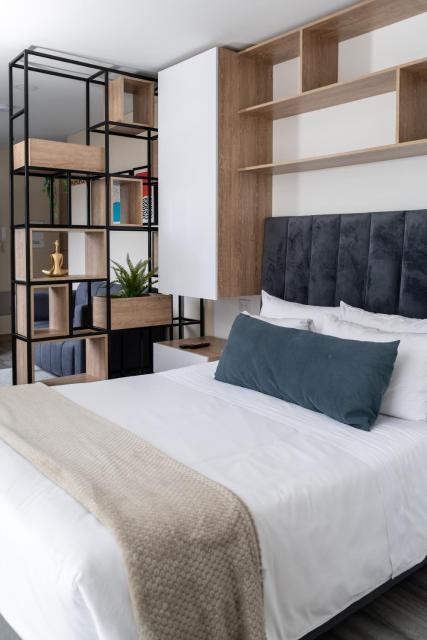 Modern & Cozy Loft close 93 Park 8
