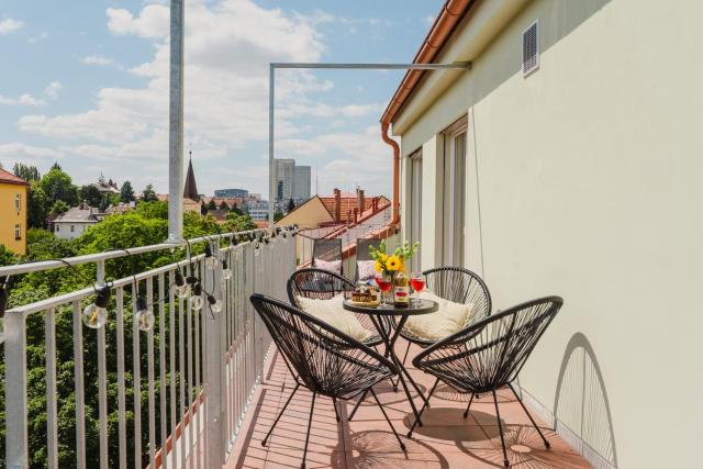Prague Days - Bright Apartments with AC near Vyšehrad Castle