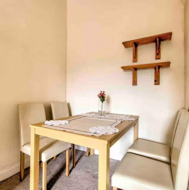 Cosy, large double room in a shared flat