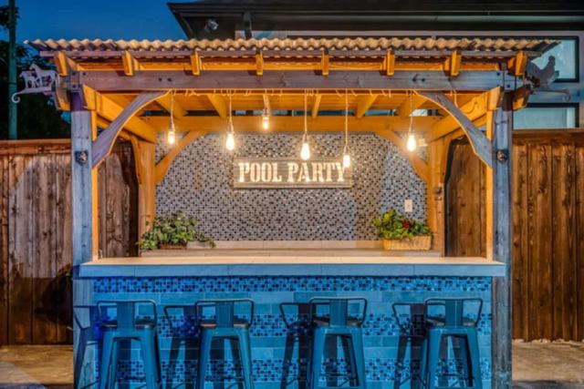 New! The Sunset Villa, Modern Luxury in Dallas