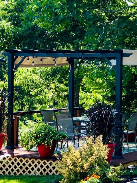 Stylish Vacation Rental for Couples Overlooking West Penobscot Bay, Maine