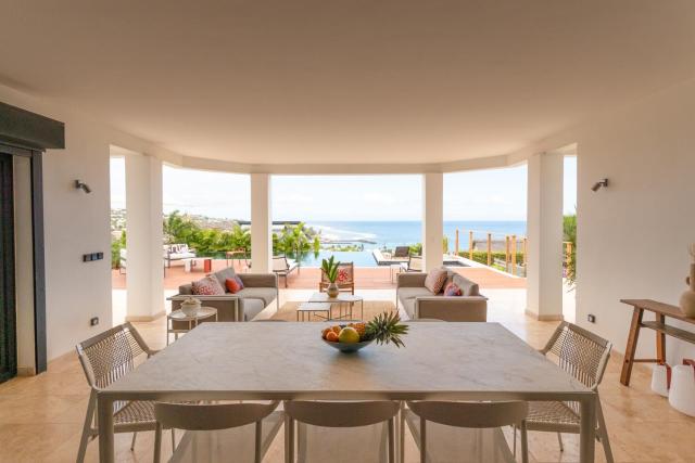 Luxueuse Villa Calypso - Piscine et vue mer