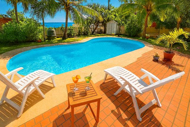 Villa O'rizon Bleu - Piscine XXL et vue mer panoramique sur St Gilles les Bains