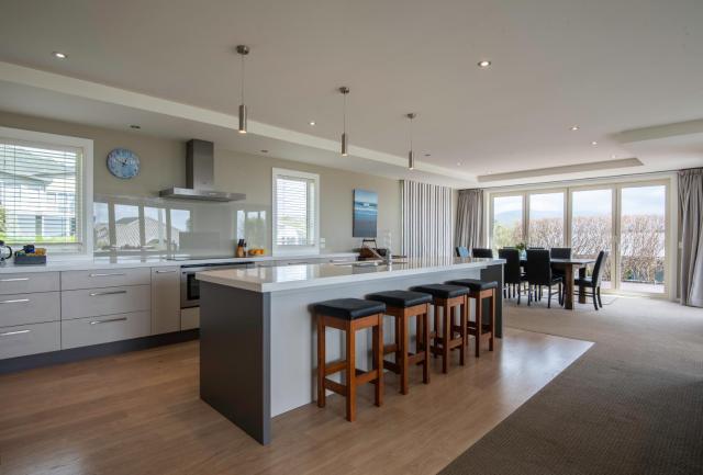 Pohara Heights Executive Holiday Home